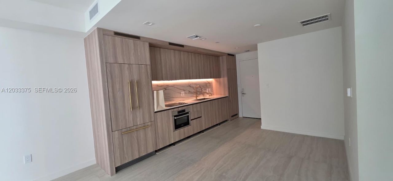 77 SE 5th Street , Unit 2108, Miami, FL 33131 Photo