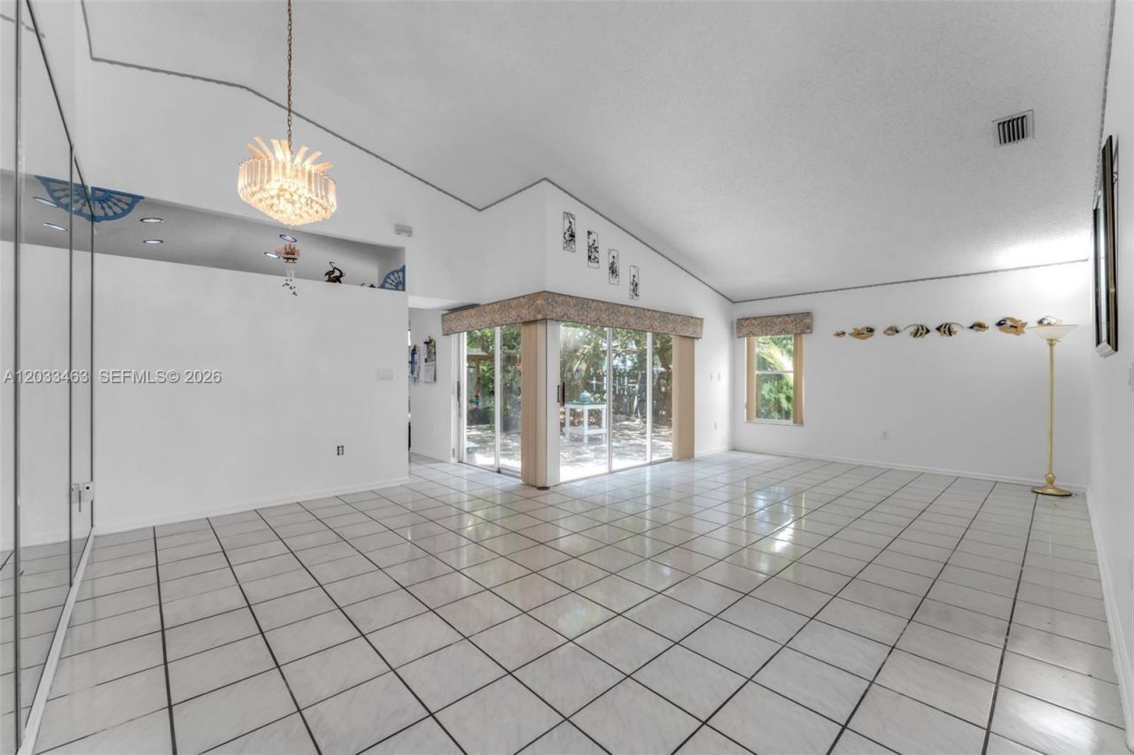 15640 SW 98th St, Miami, FL 33196 Photo