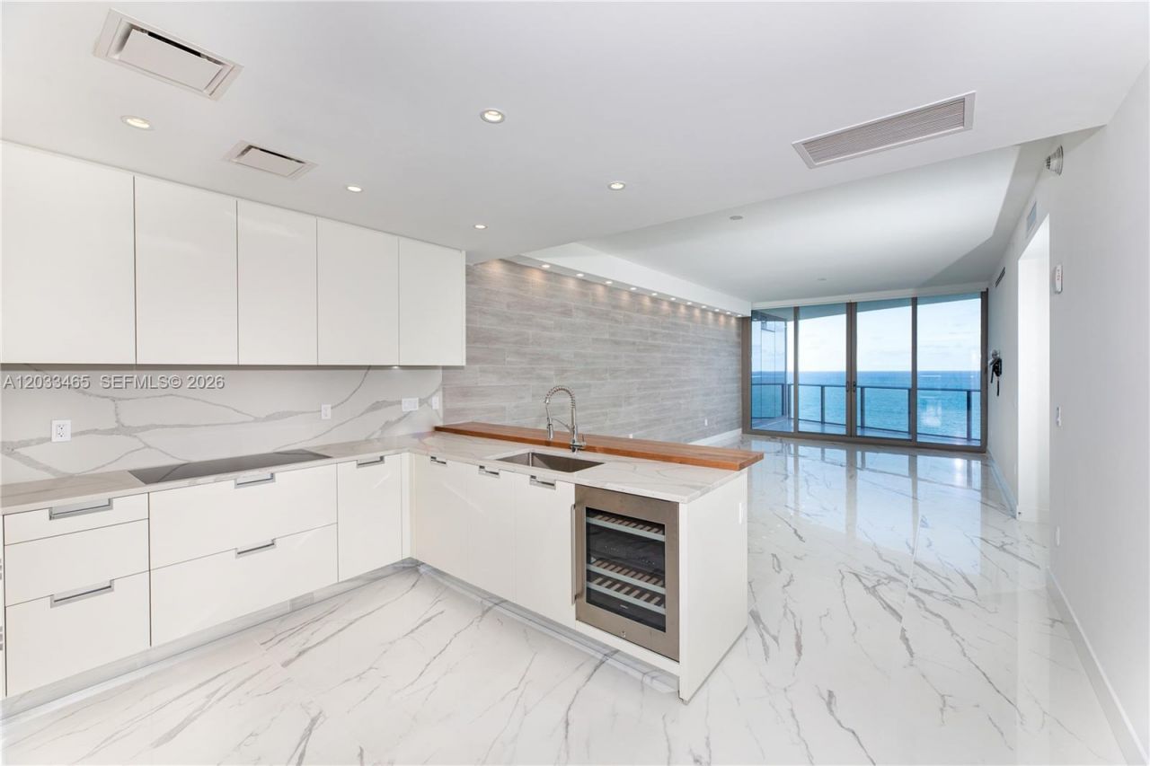 15701 E Collins , Unit 1403, Sunny Isles Beach, FL 33160 Photo