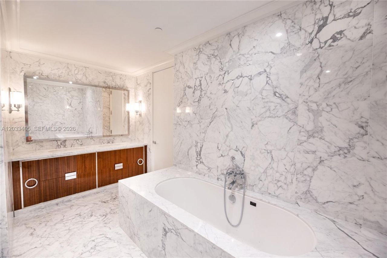 15701 E Collins , Unit 1403, Sunny Isles Beach, FL 33160 Photo