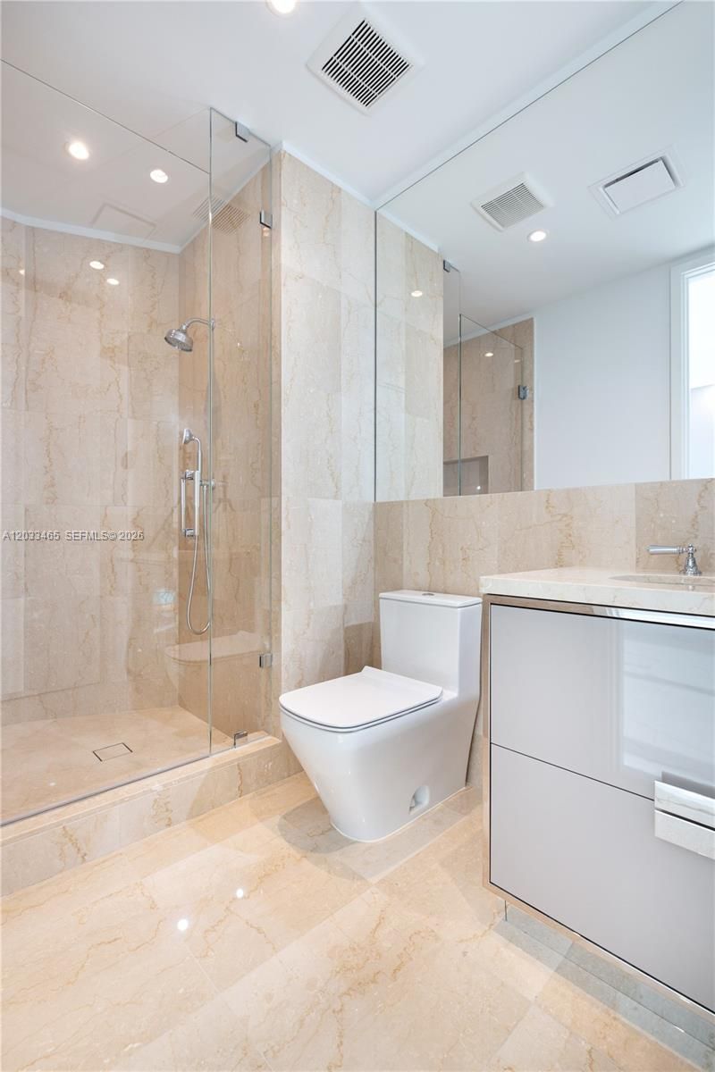 15701 E Collins , Unit 1403, Sunny Isles Beach, FL 33160 Photo