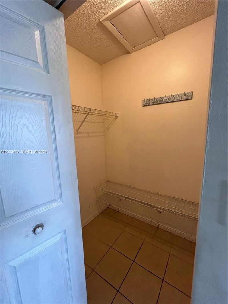 15630 SW 80th St , Unit I-305, Miami, FL 33193 Photo