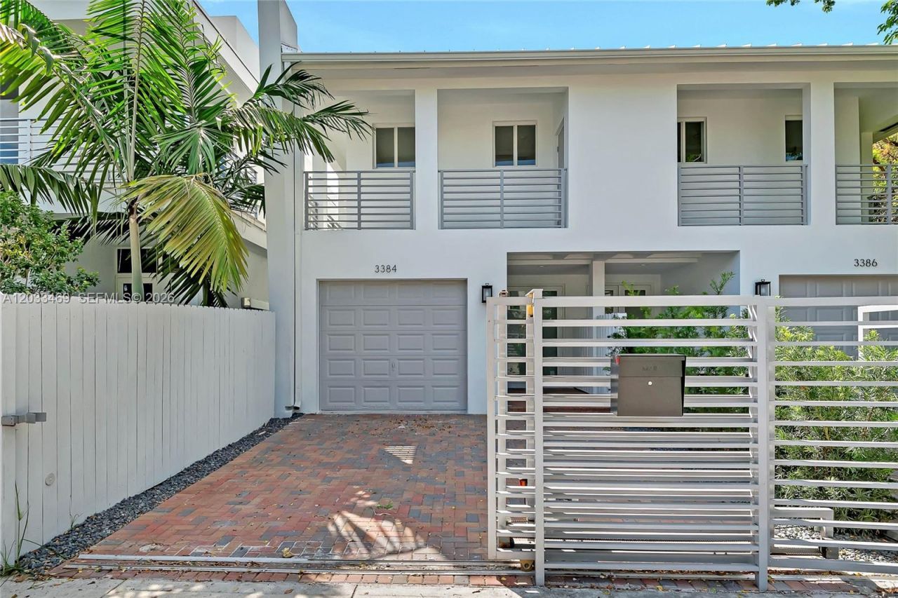 3384 Day Ave , Unit 3384, Miami, FL 33133 Photo