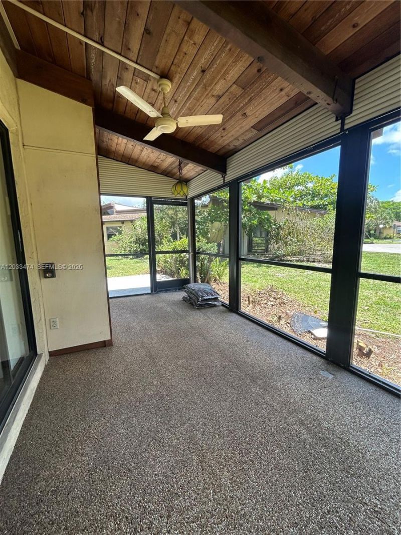 539 Briarwood Cir , Unit 2-57, Hollywood, FL 33024 Photo