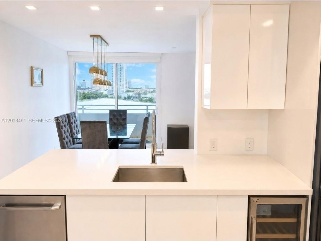 18800 NE 29th Ave, Unit 718, Aventura, FL 33180 Photo