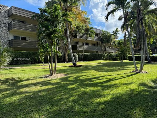 8335 SW 72 AV , Unit 211D, Miami, FL 33143