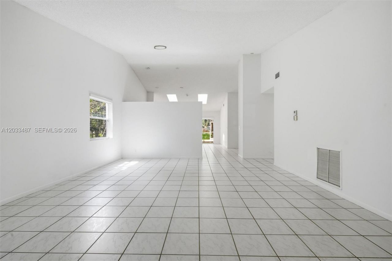 10633 NW 32nd Ct , Coral Springs, FL 33065 Photo