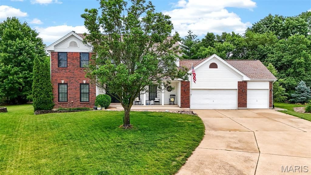 612 Royal Pine Court , Lake Saint Louis, MO 63367 Main Photo