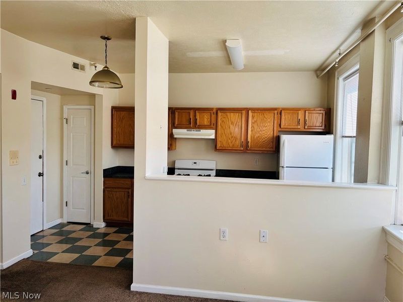5644 Broadway Avenue, Unit 603, Cleveland, OH 44127 Photo 3
