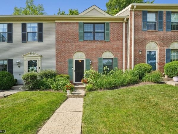 129 Woodward Ln, Bernards, NJ 07920
