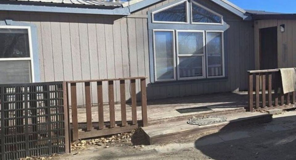 406 W Crowell Field Road, Round Mountain, NV 89045 Photo