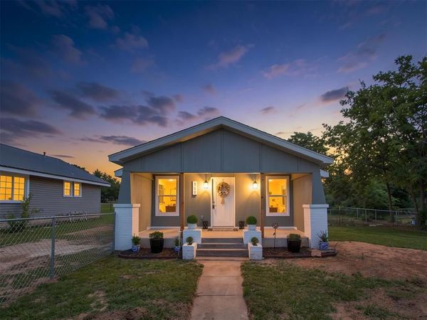 910 W Park Street, Tecumseh, OK 74873