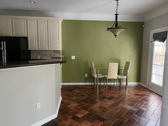 5007 Whitfield Court Court Photo 8