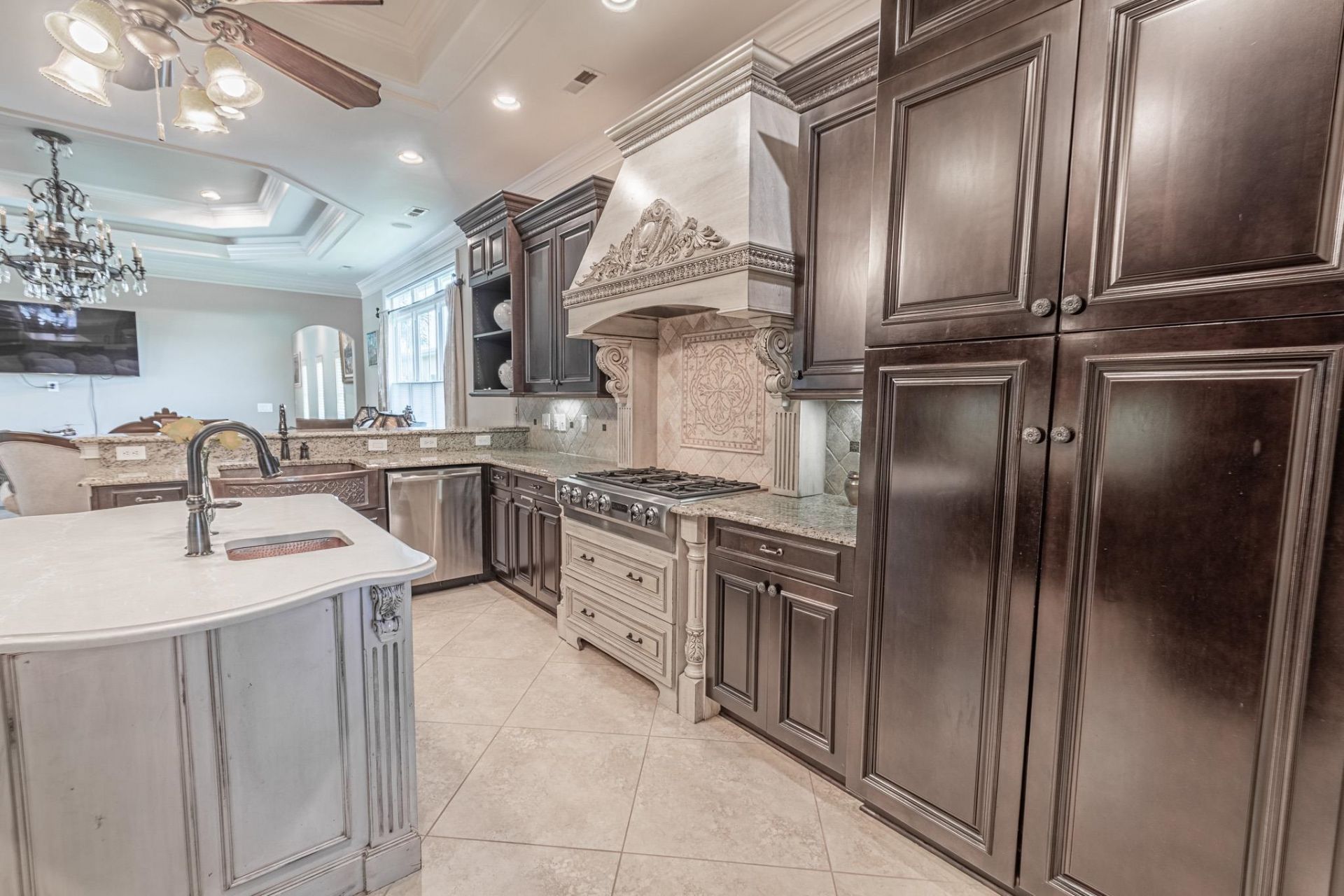 1011 Bluffview Dr. Photo 13