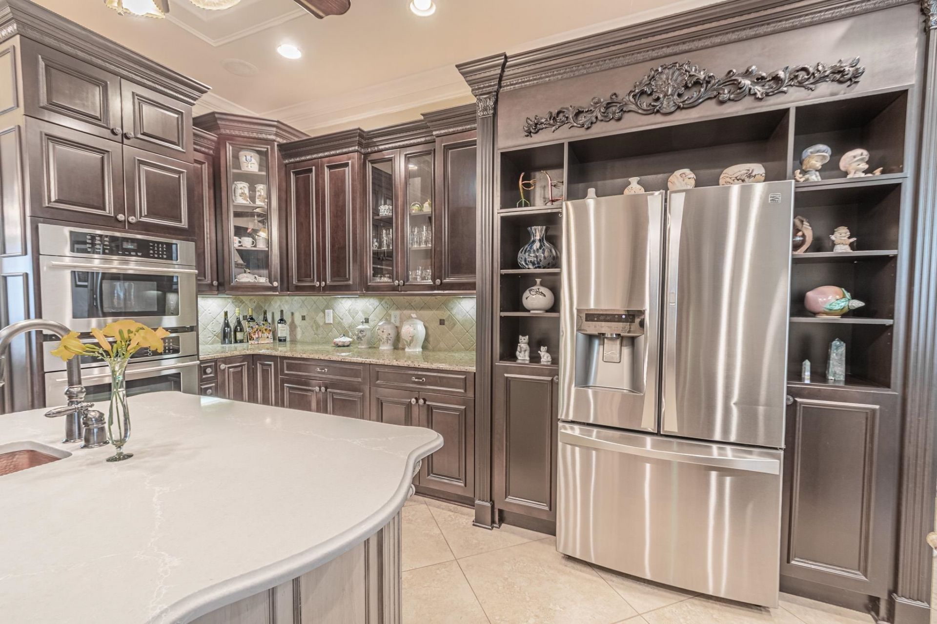 1011 Bluffview Dr. Photo 17