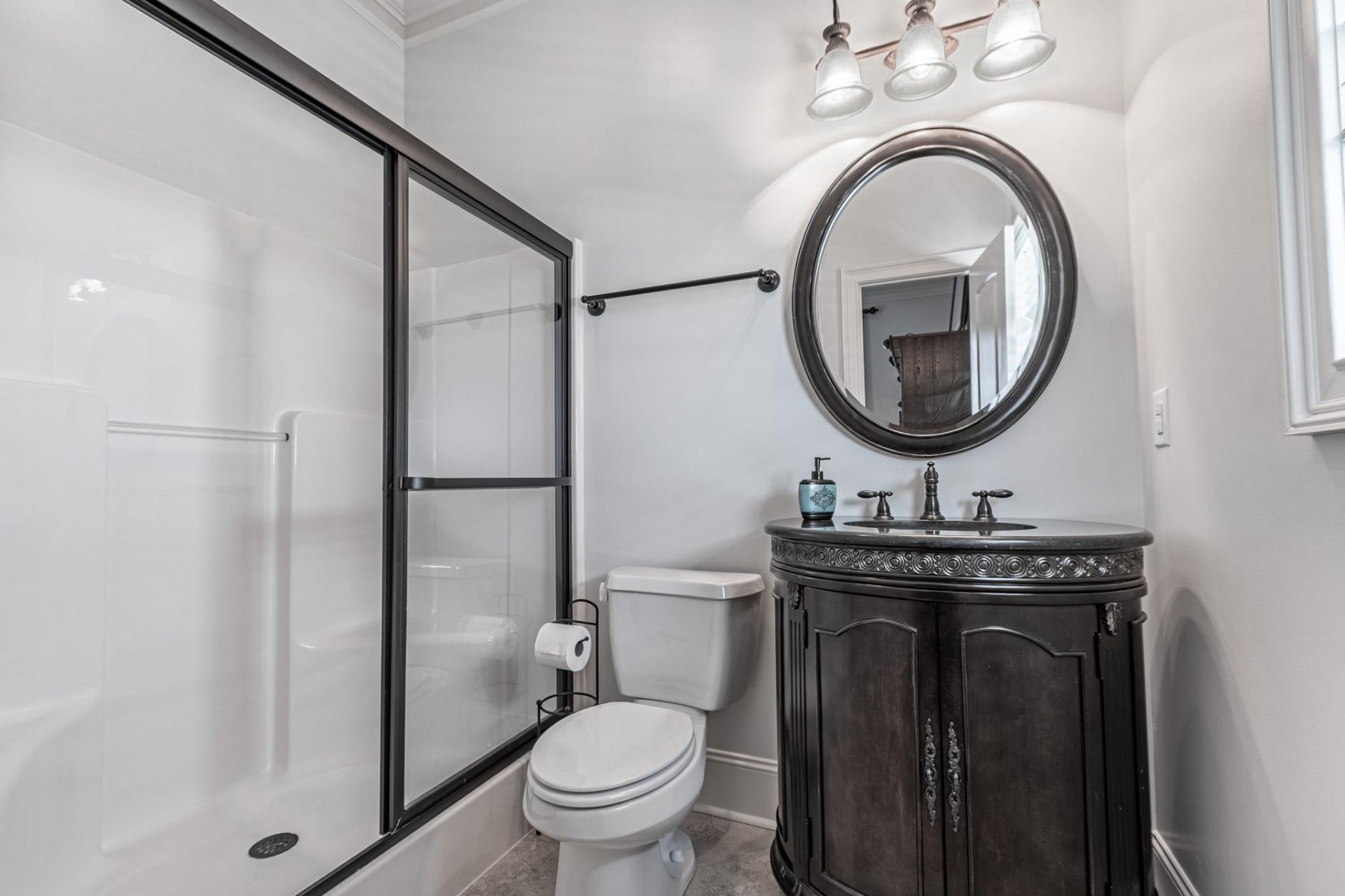1011 Bluffview Dr. Photo 40