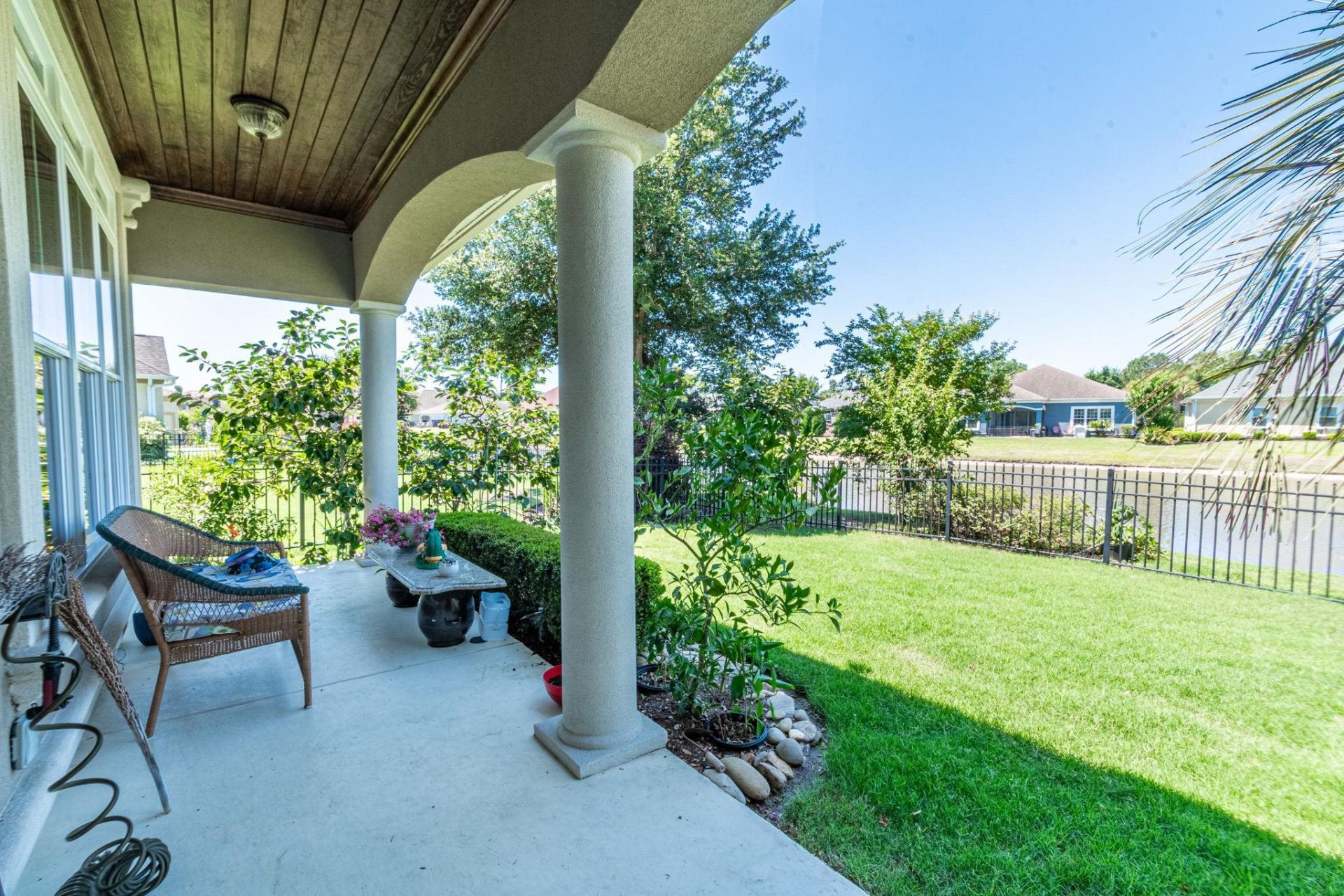 1011 Bluffview Dr. Photo 43
