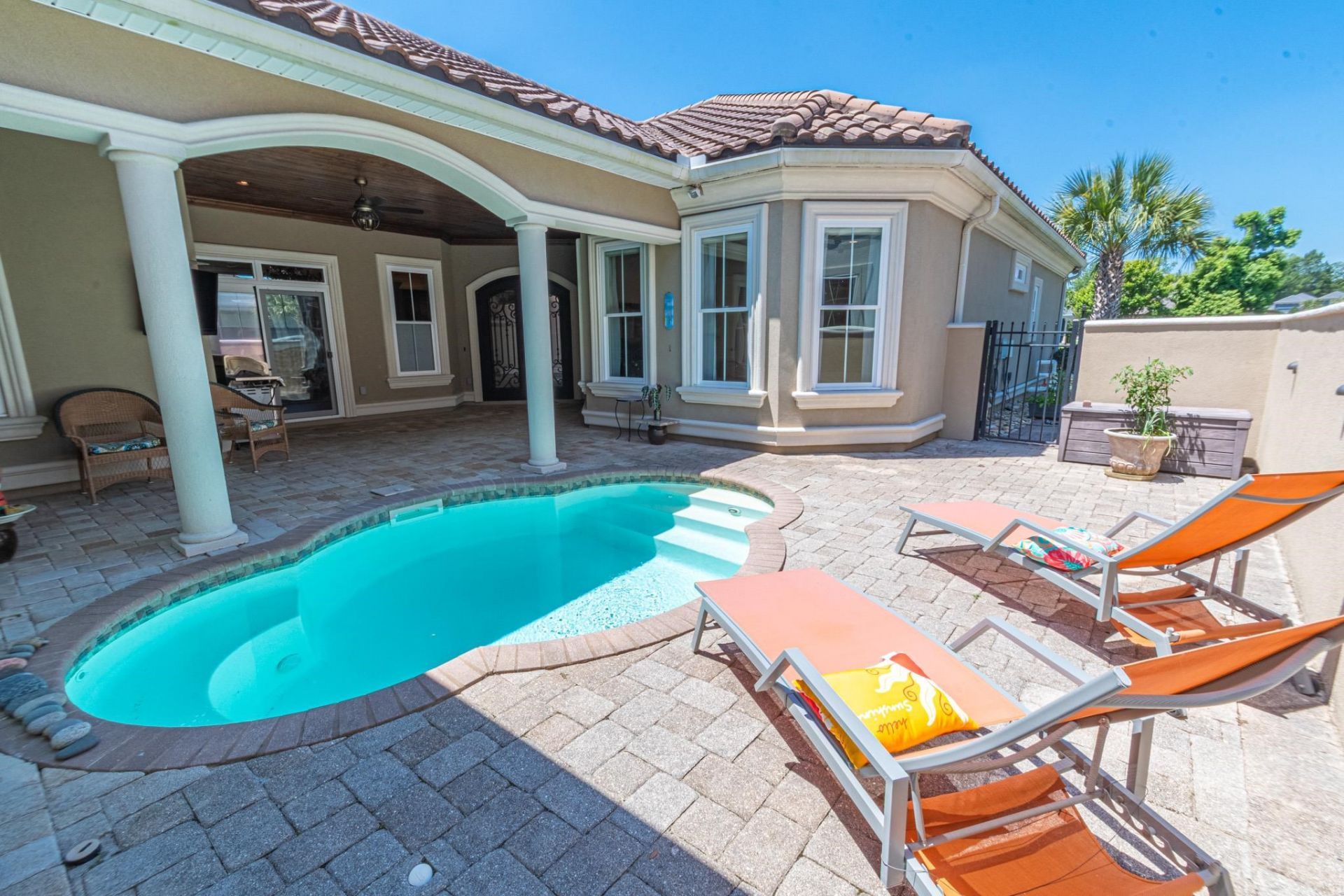 1011 Bluffview Dr. Photo 5