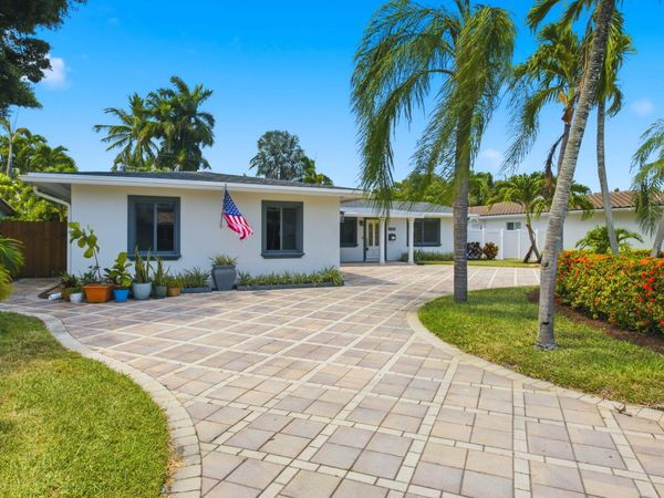 1745 NE 36th Street, Oakland Park, FL 33334