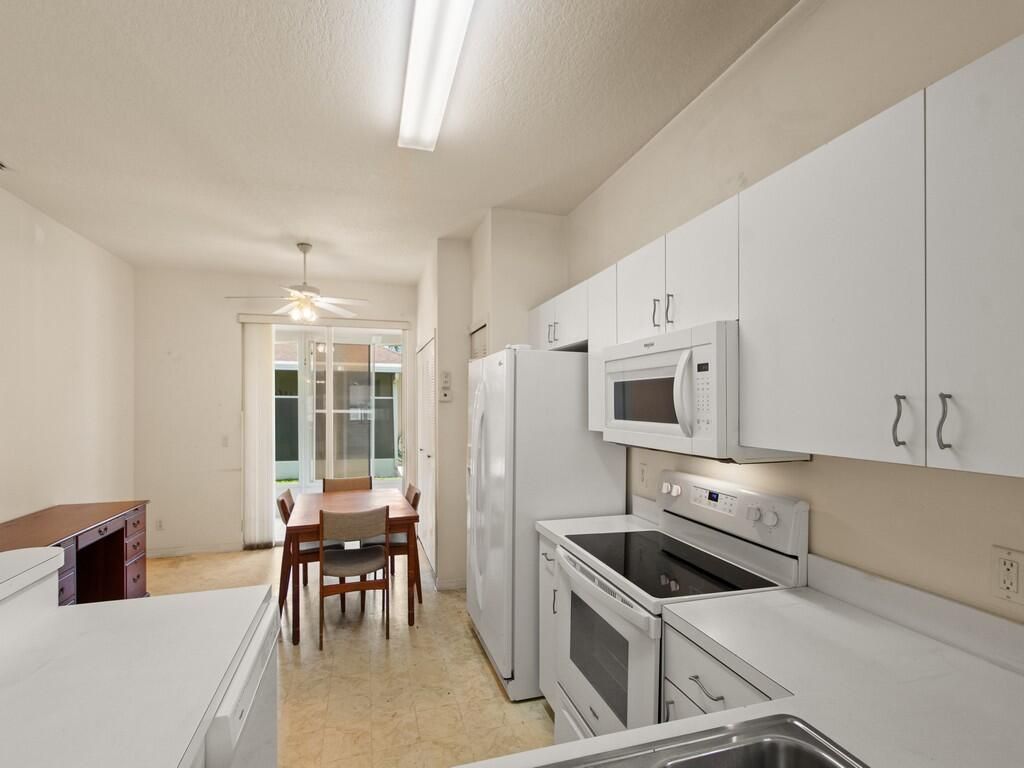 567 NW San Remo Circle, Port Saint Lucie, FL 34986 Photo
