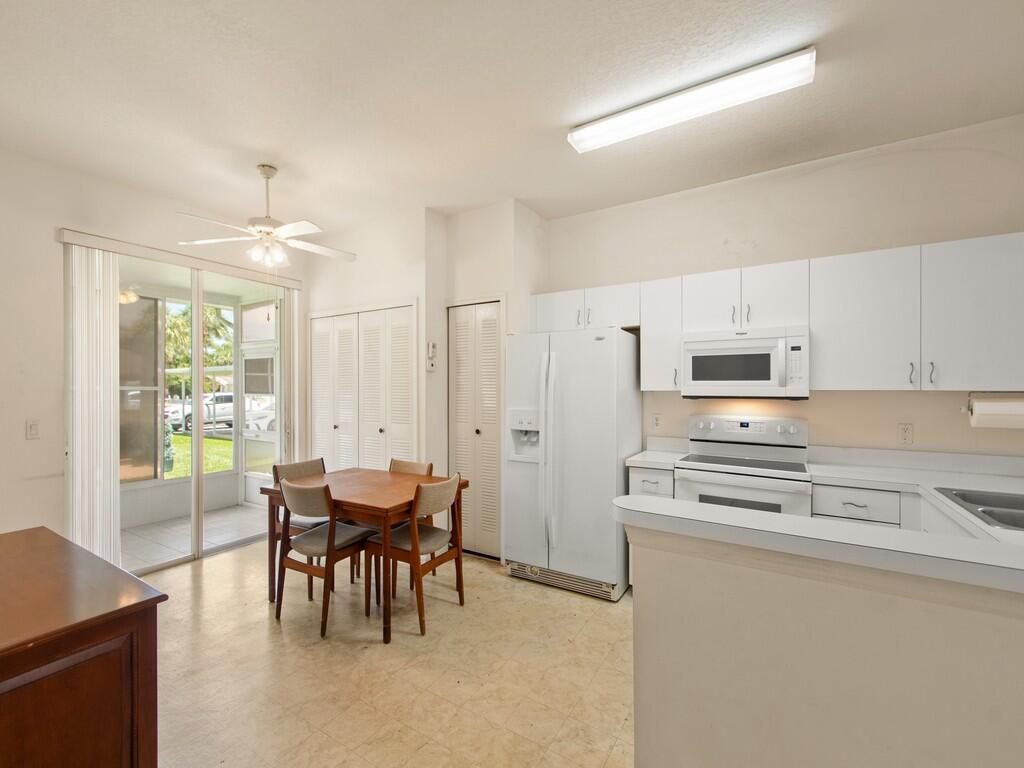 567 NW San Remo Circle, Port Saint Lucie, FL 34986 Photo