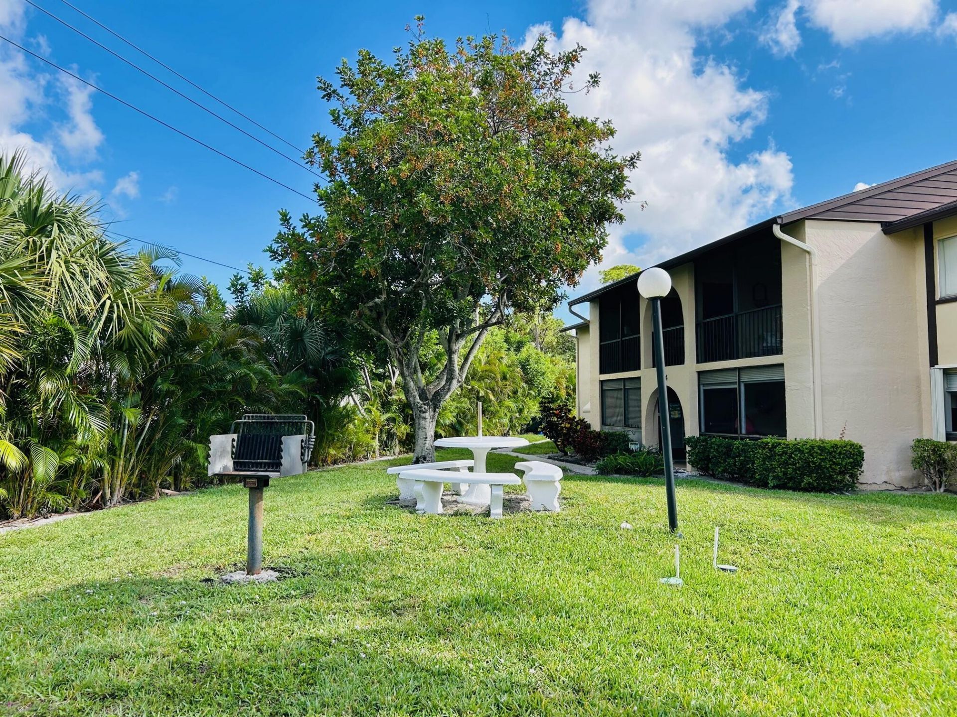 433 Pine Glen Lane, Unit C2, Greenacres, FL 33463 Photo