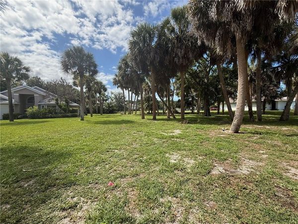 7380 35th Court, Vero Beach, FL 32967