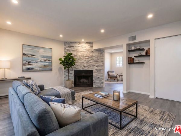 14018 Vanowen Street, Unit 7, Van Nuys, CA 91405
