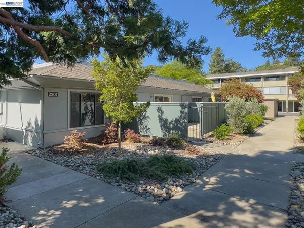 2201 Pine Knoll Dr, Unit 3, Walnut Creek, CA 94595
