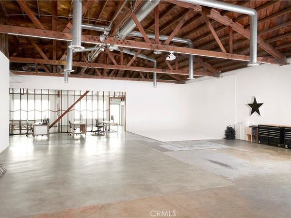 2075 S Atlantic, Commerce, CA 90040
