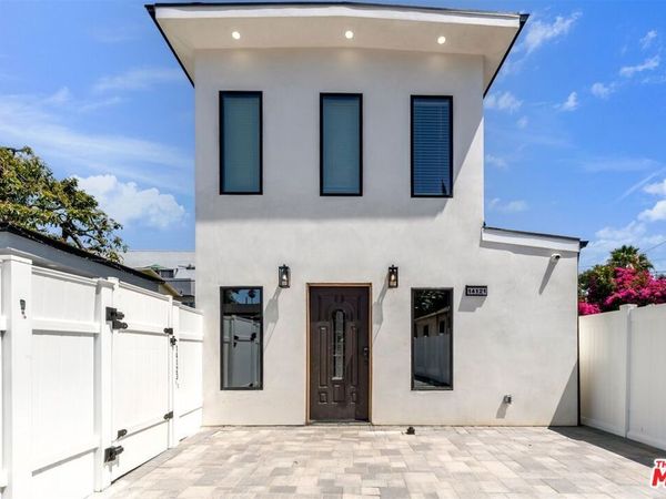 14121 Califa Street, Sherman Oaks, CA 91401