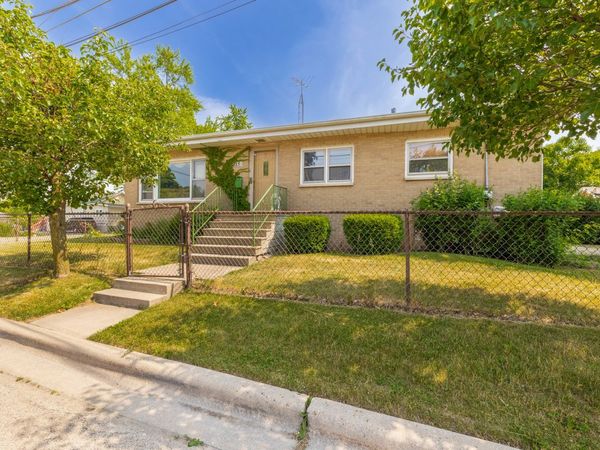 715 Water Street , Joliet, IL 60436