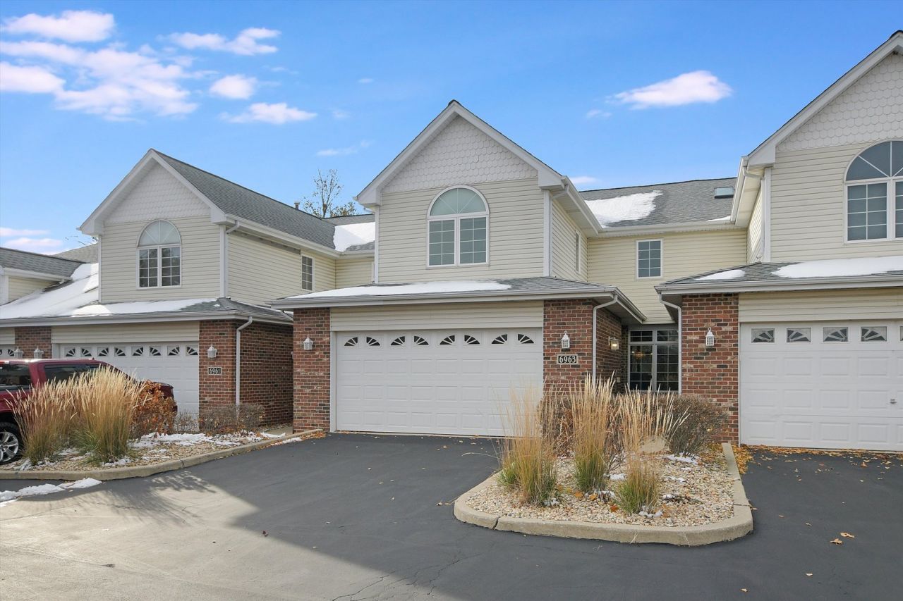 6963 Margaret Courtyard Court , Tinley Park, IL 60477