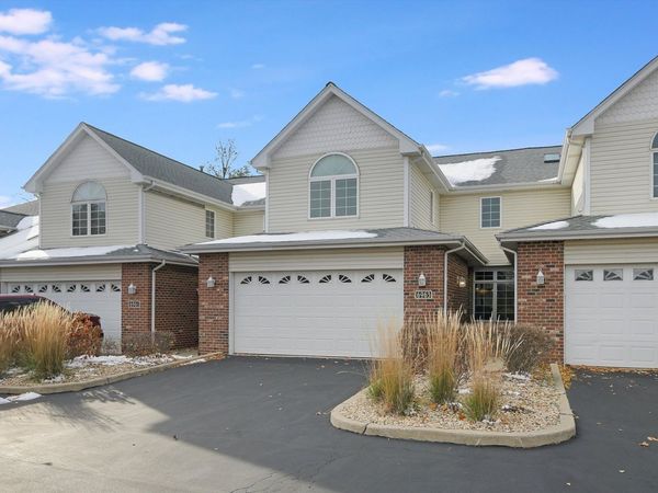 6963 Margaret Courtyard Court, Tinley Park, IL 60477