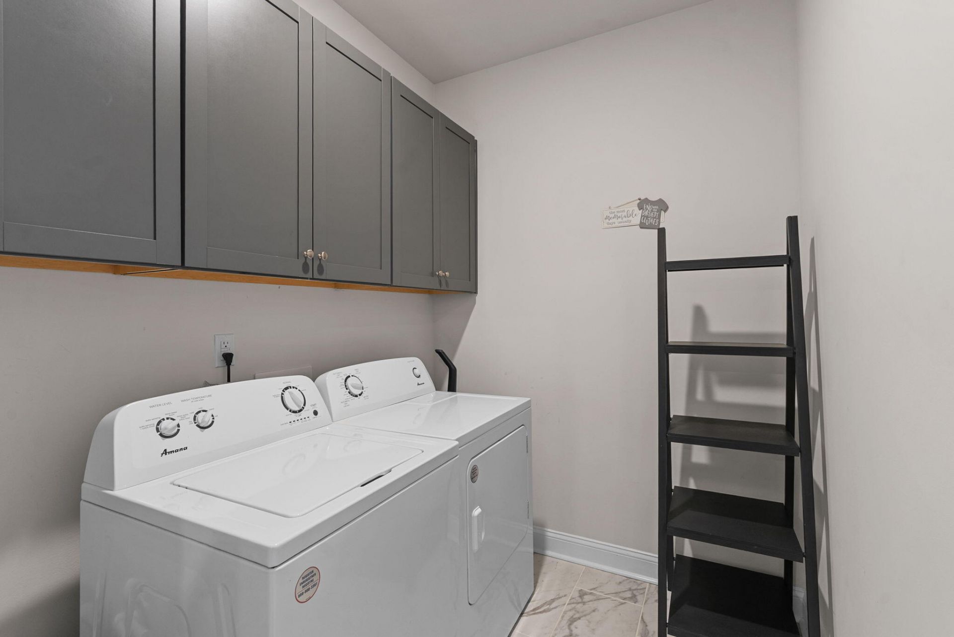 184 Whaler Avenue Photo 25