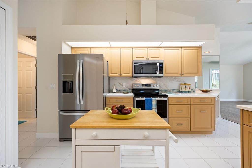 15484 Admiralty Cir, Unit 2, North Fort Myers, FL 33917 Photo
