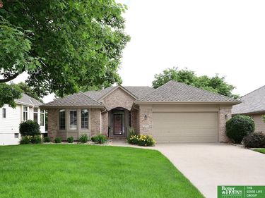 1815 N 132 Avenue Circle, Omaha, NE 68154