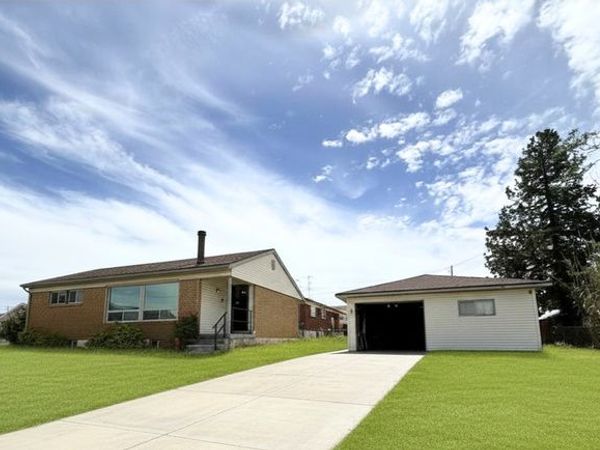 135 E 4700 S, Washington Terrace, UT 84405