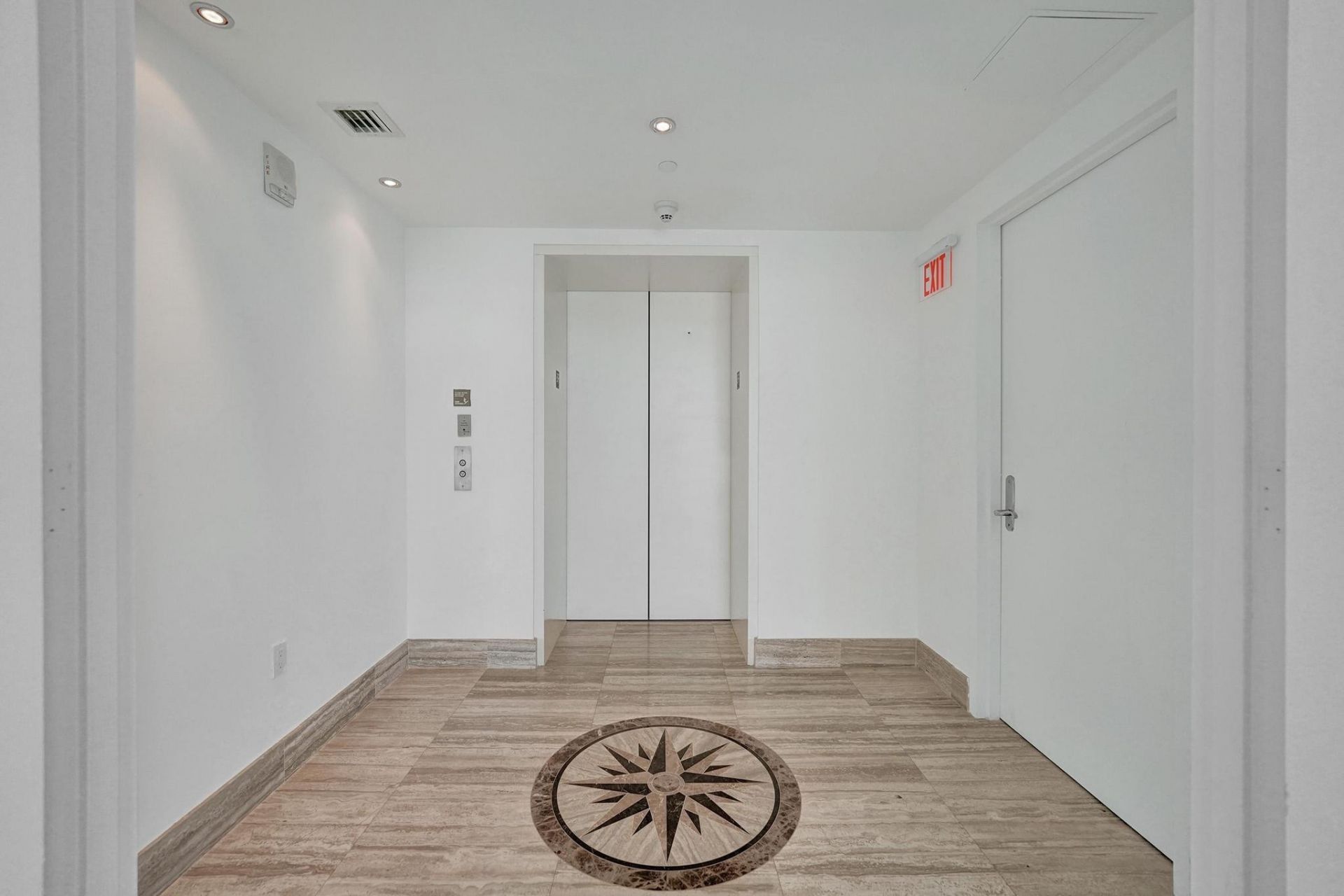101 S Fort Lauderdale Beach Boulevard, Unit 806, Fort Lauderdale, FL 33316 Photo