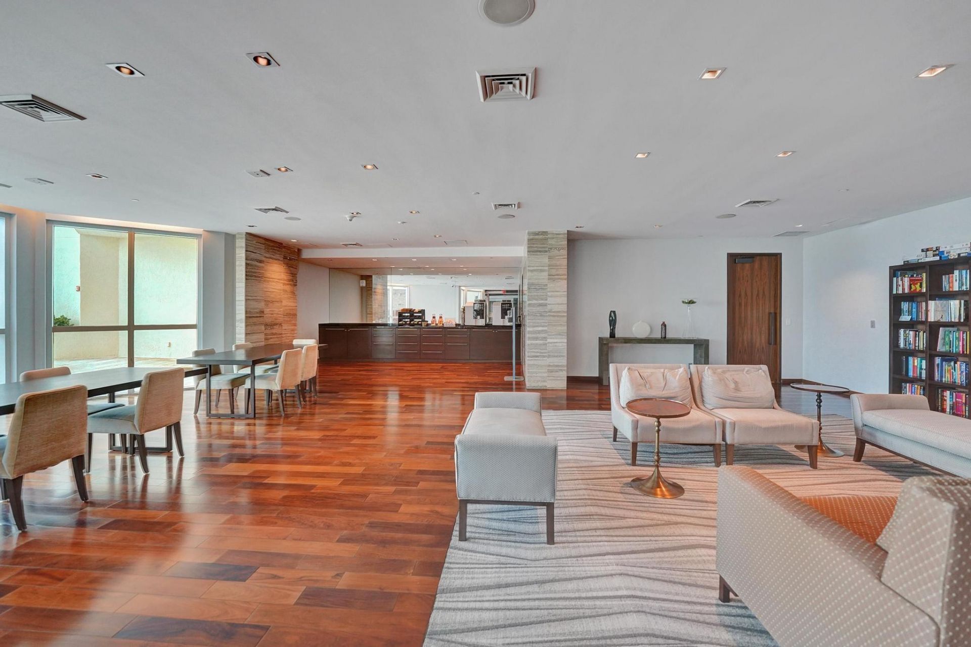 101 S Fort Lauderdale Beach Boulevard, Unit 806, Fort Lauderdale, FL 33316 Photo