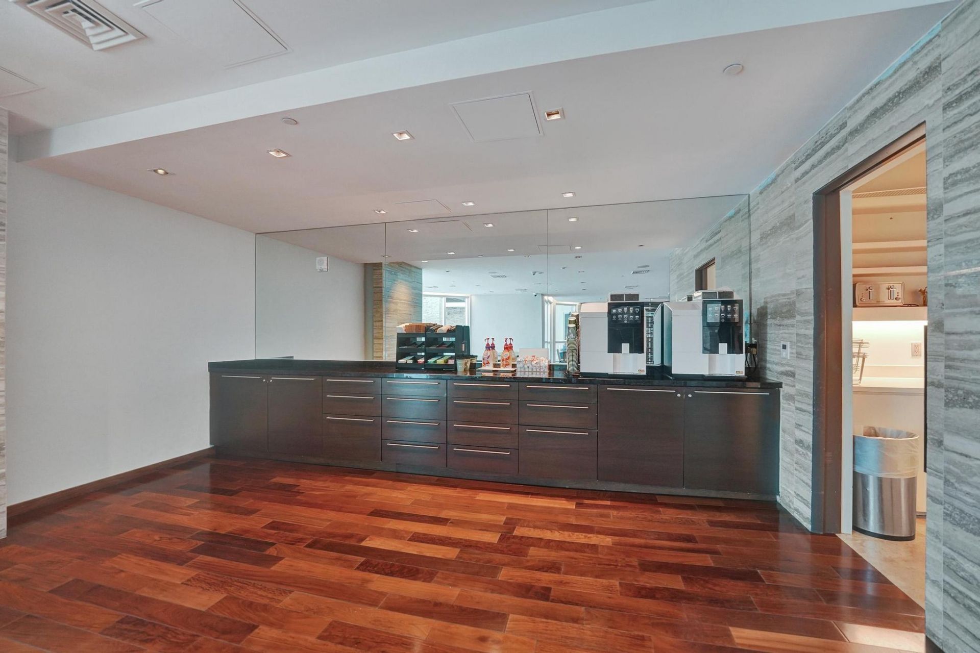 101 S Fort Lauderdale Beach Boulevard, Unit 806, Fort Lauderdale, FL 33316 Photo