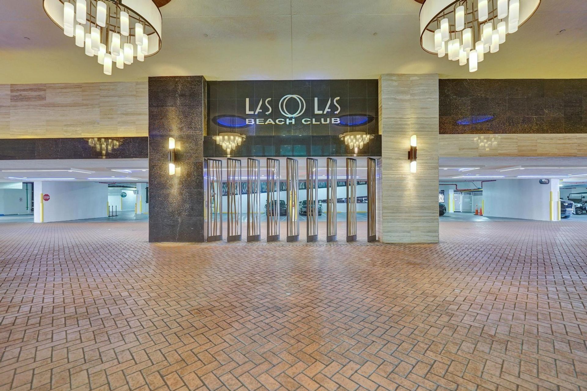 101 S Fort Lauderdale Beach Boulevard, Unit 806, Fort Lauderdale, FL 33316 Photo