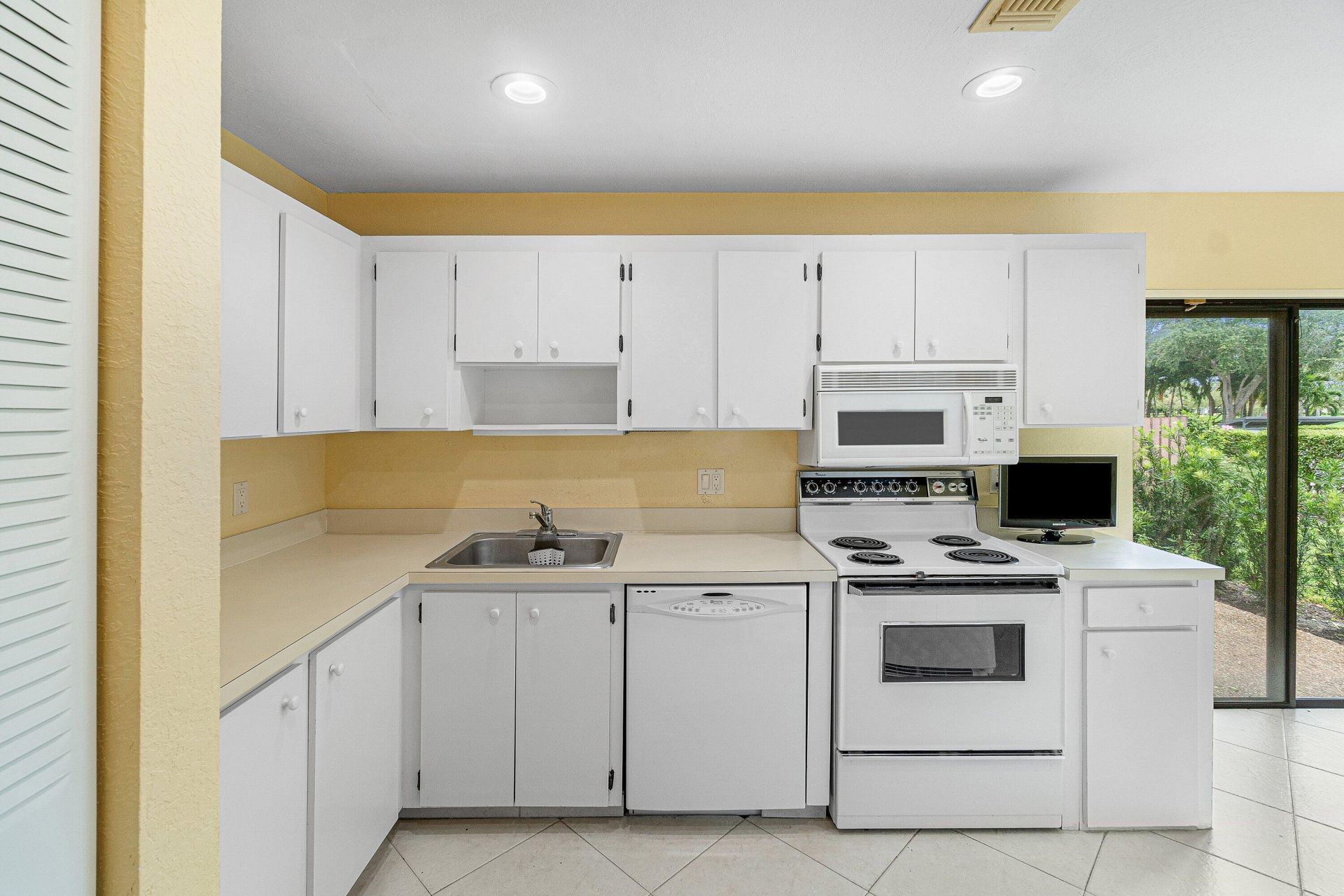 21 Southport Lane, Unit C, Boynton Beach, FL 33436 Photo