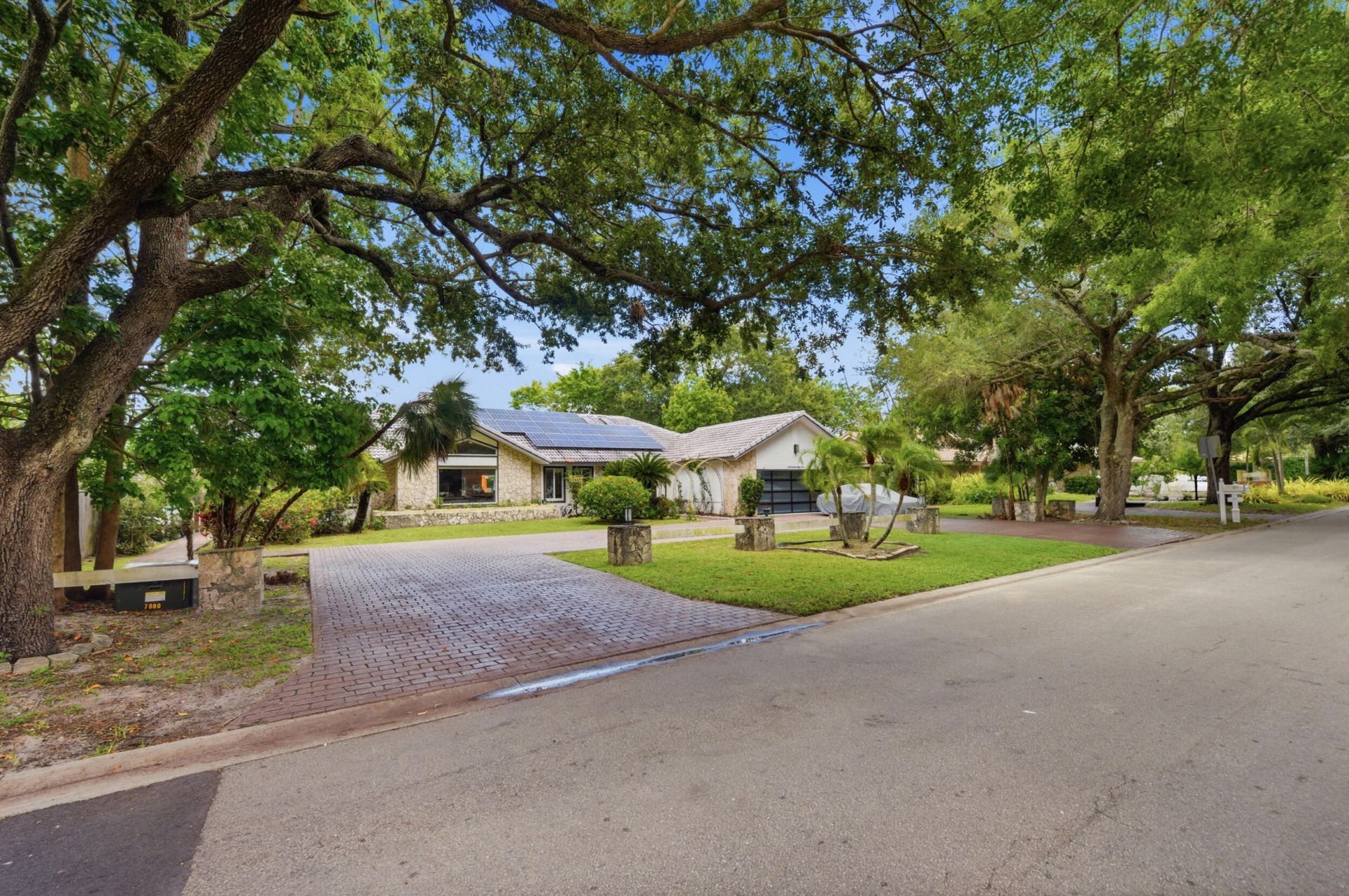 251 NW 104th Avenue, Coral Springs, FL 33071 Photo