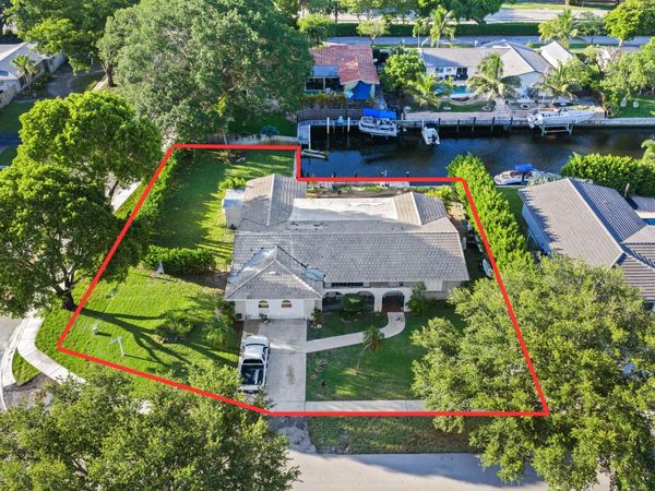 6241 SW 14th Street, Plantation, FL 33317