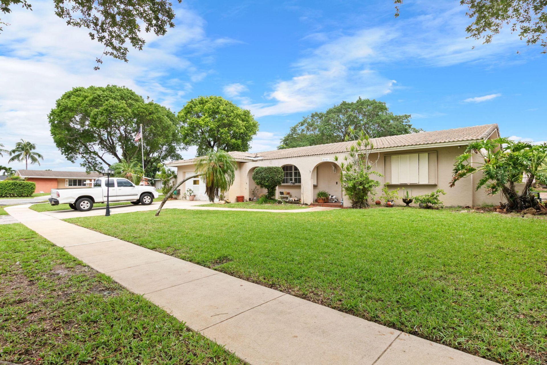 6241 SW 14th Street, Plantation, FL 33317 Photo