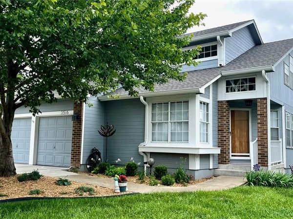 3516 SW Willow Brook Lane, Topeka, KS 66614