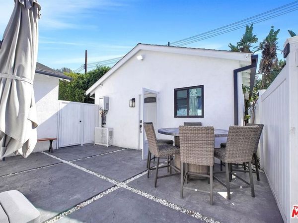 14644 Runnymede Street, Van Nuys, CA 91405