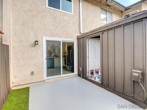 10135 Peaceful Ct, Santee, CA 92071