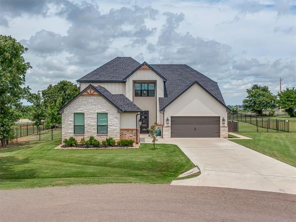 2244 Jackson Lane, Blanchard, OK 73010